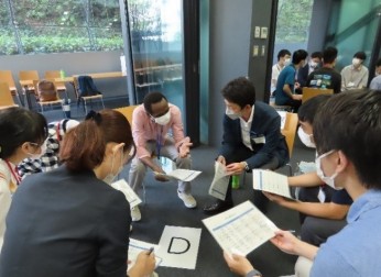 名大生(留学生・日本人)と企業の交流会(8/10)